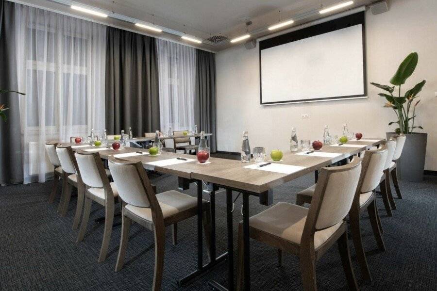 Leonardo Boutique Hotel Krakow Old Town conference room,meeting room