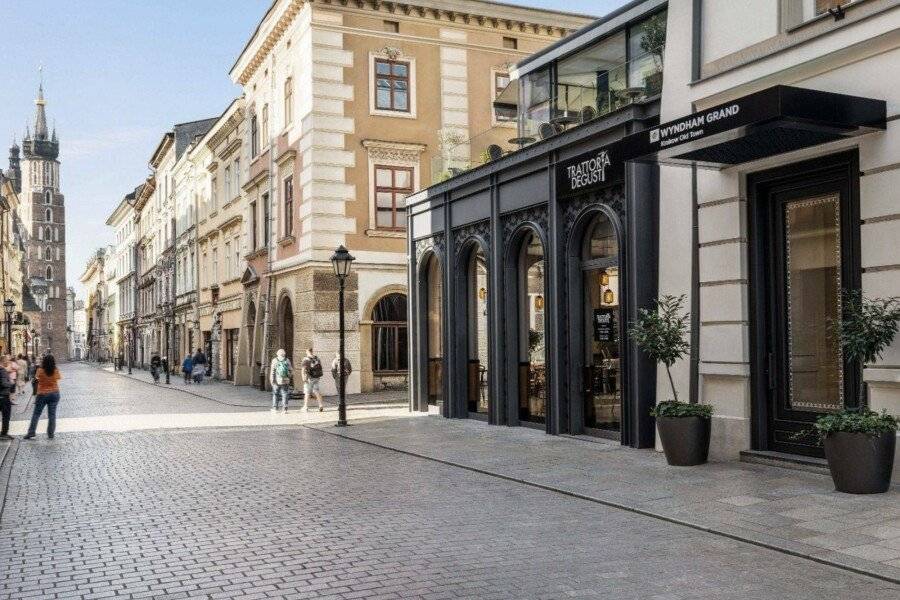 Wyndham Grand Krakow Old Town , facade