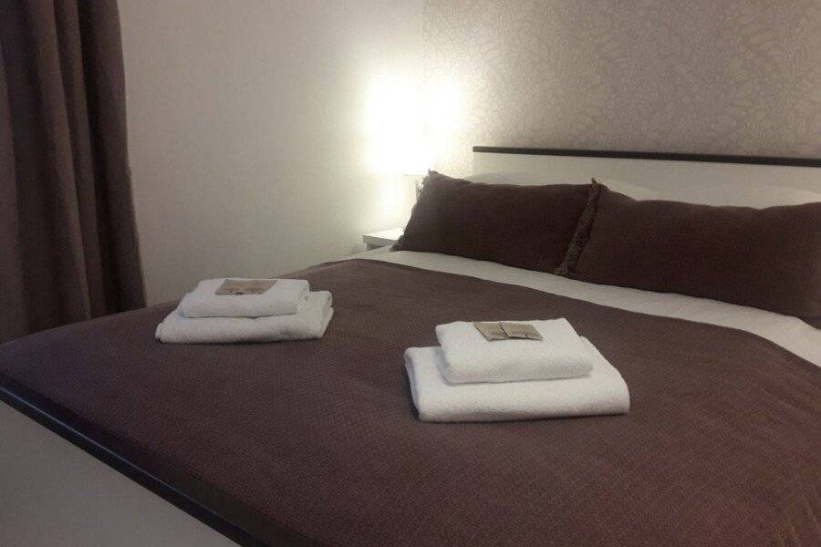 Cracow Central Aparthotel hotel bedroom