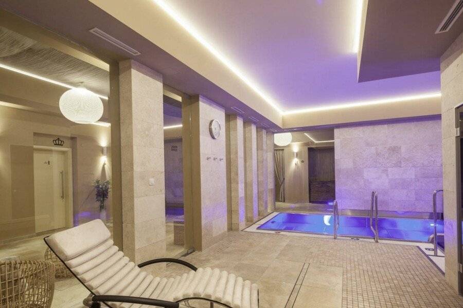 Kosher Hotel King David spa,indoor pool