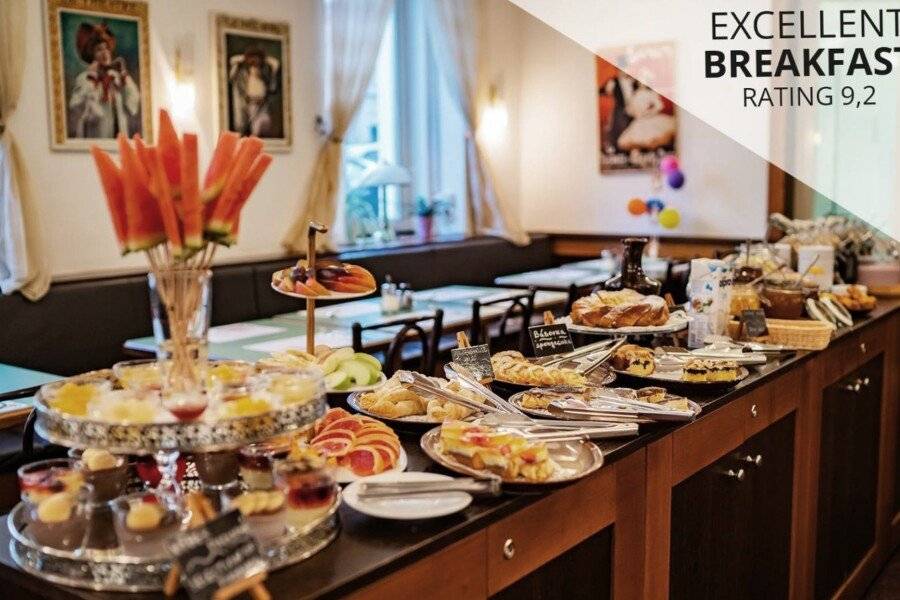 Hotel U Divadla - Czech Leading Hotels breakfast