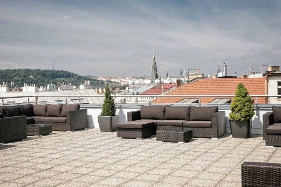 Novotel Praha Wenceslas Square rooftop pool