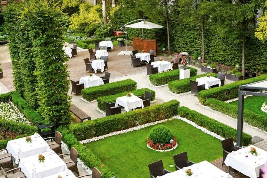 The Grand Mark - The Leading Hotels of the World garden, restaurant