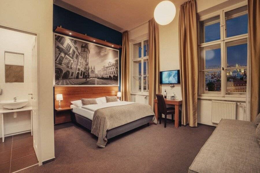 Metropolitan Old Town Hotel - Czech Leading Hotels hotel bedroom