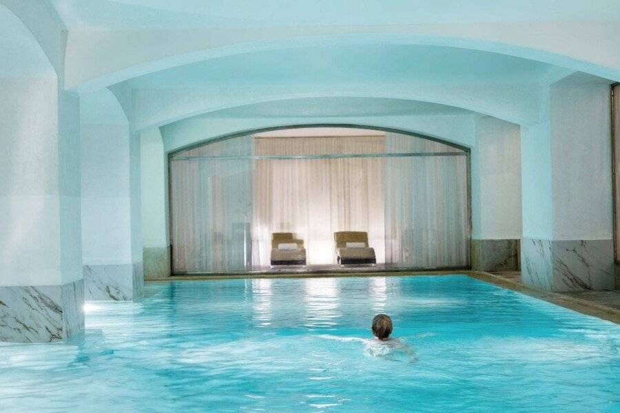 NH Collection Carlo IV indoor pool,spa