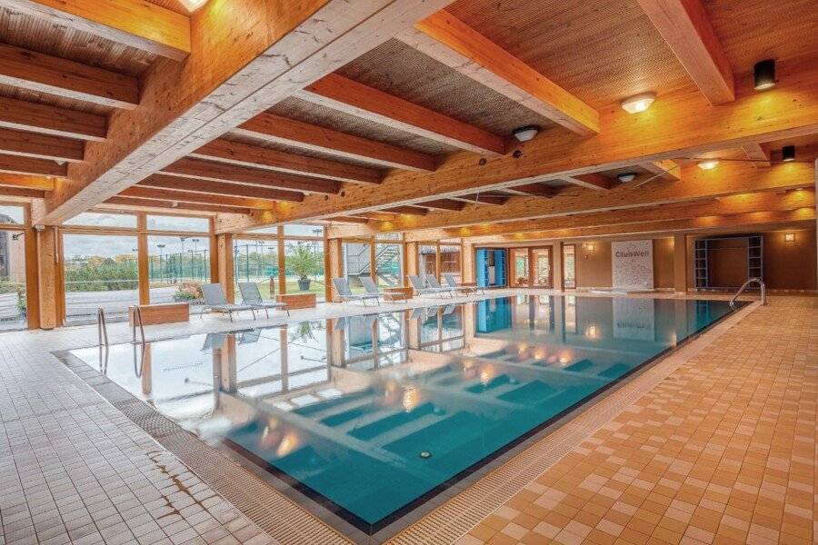 Park Holiday Congress & Wellness Hotel indoor pool,spa