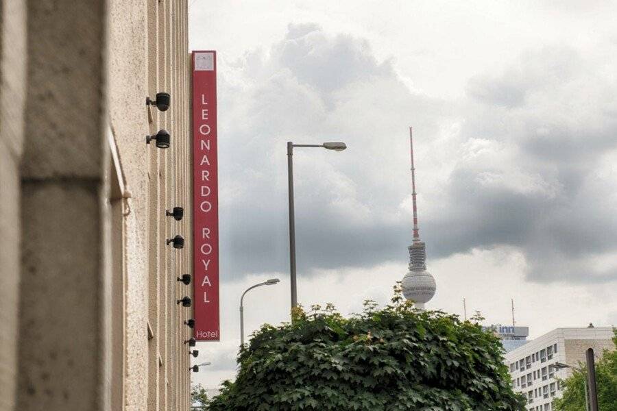 Leonardo Royal Hotel Alexanderplatz facade