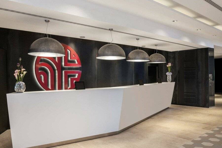 NH Collection Mitte Friedrichstrasse lobby,front desk,