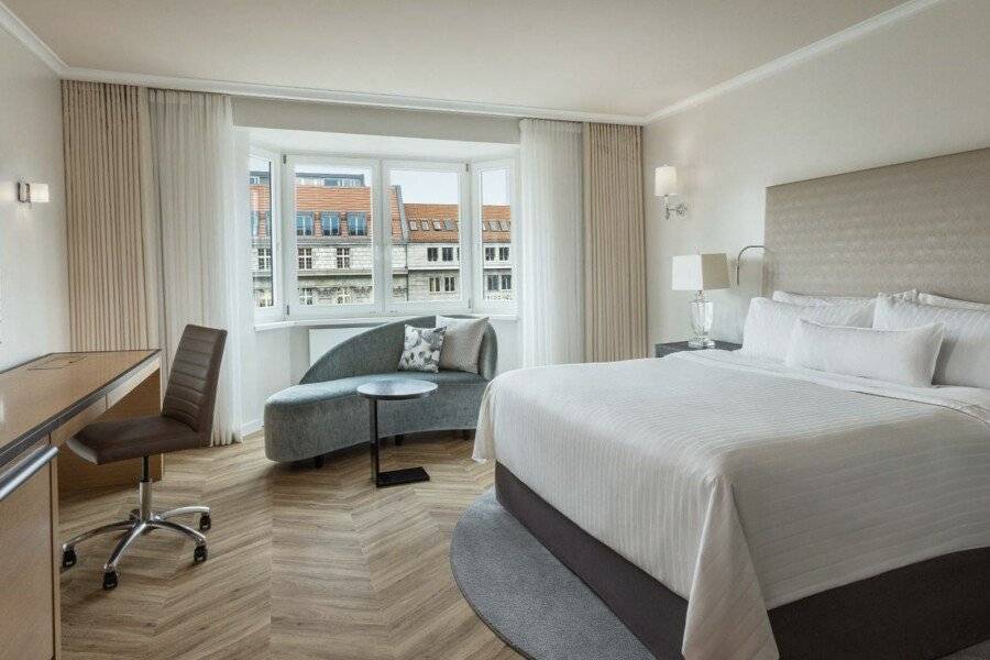 The Westin Grand Berlin hotel bedroom