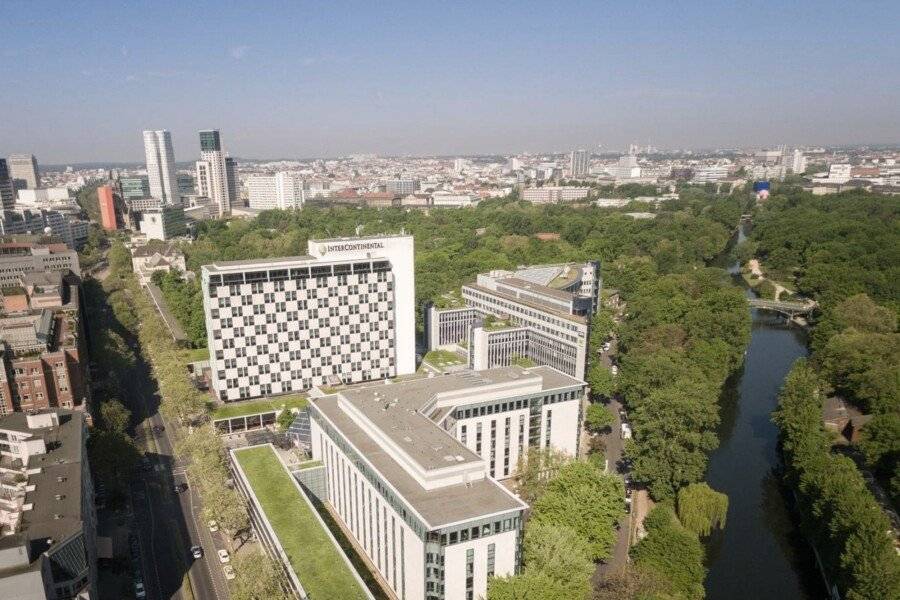 InterContinental Berlin, an IHG Hotel facade