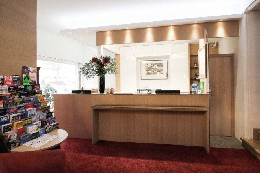 Hotel Sachsenhof lobby,front desk