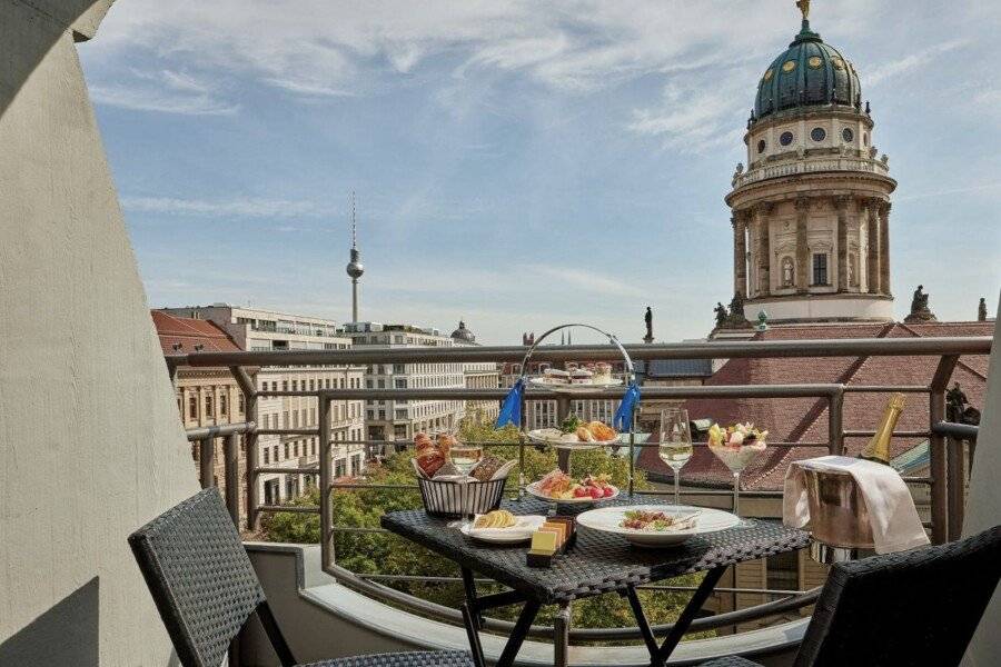 Hotel Luc, Autograph Collection balcony,restaurant,ocean view