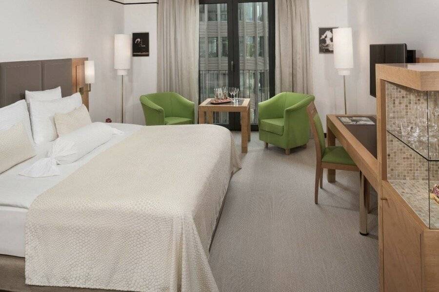 Meliá hotel bedroom