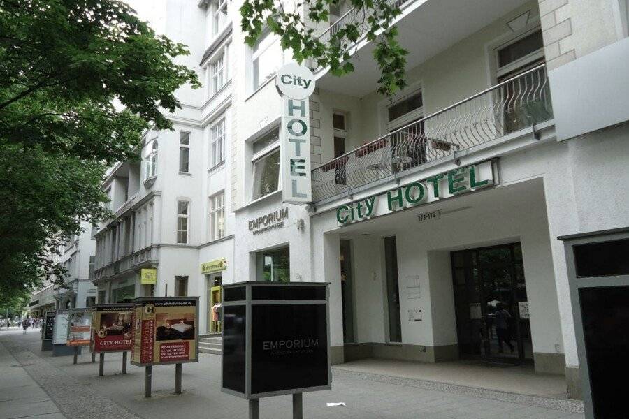 City Hotel am Kurfürstendamm facade