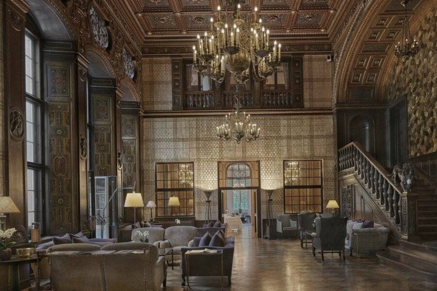 Schlosshotel by Patrick Hellmann lobby