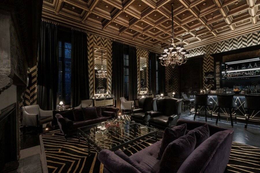 Schlosshotel by Patrick Hellmann lounge, bar