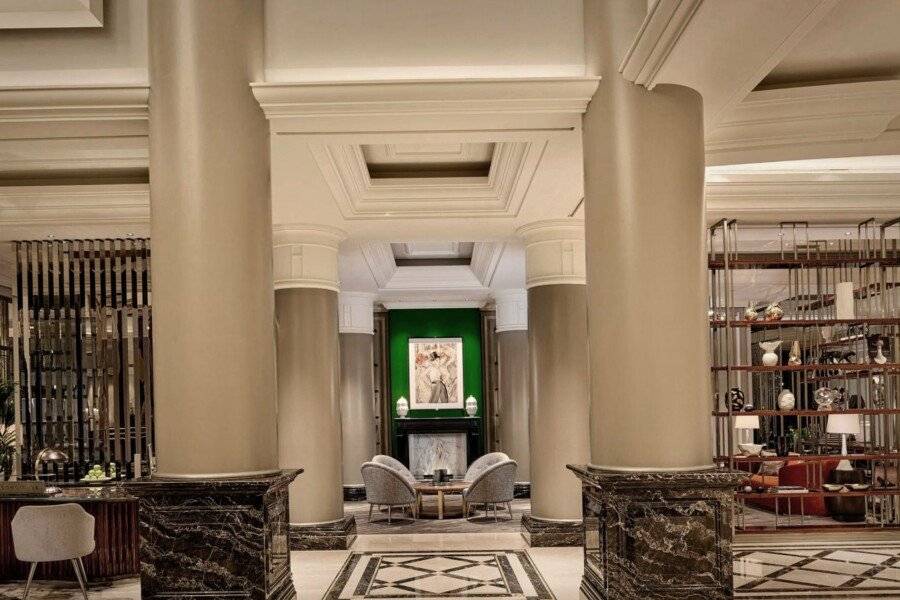 The Ritz-Carlton, lobby