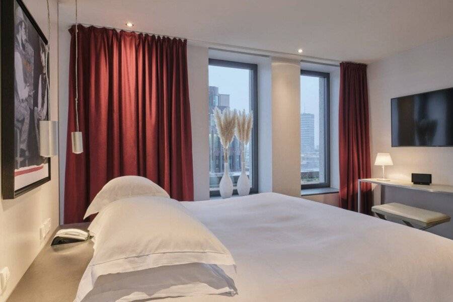 Dorint Kurfürstendamm Berlin hotel bedroom