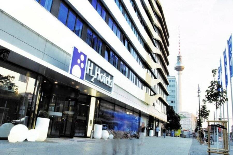 H2 Hotel-Alexanderplatz facade