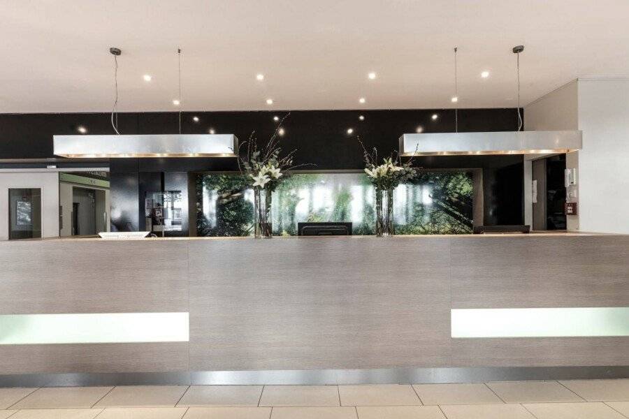 Hotel Aldea Berlin front desk,lobby,