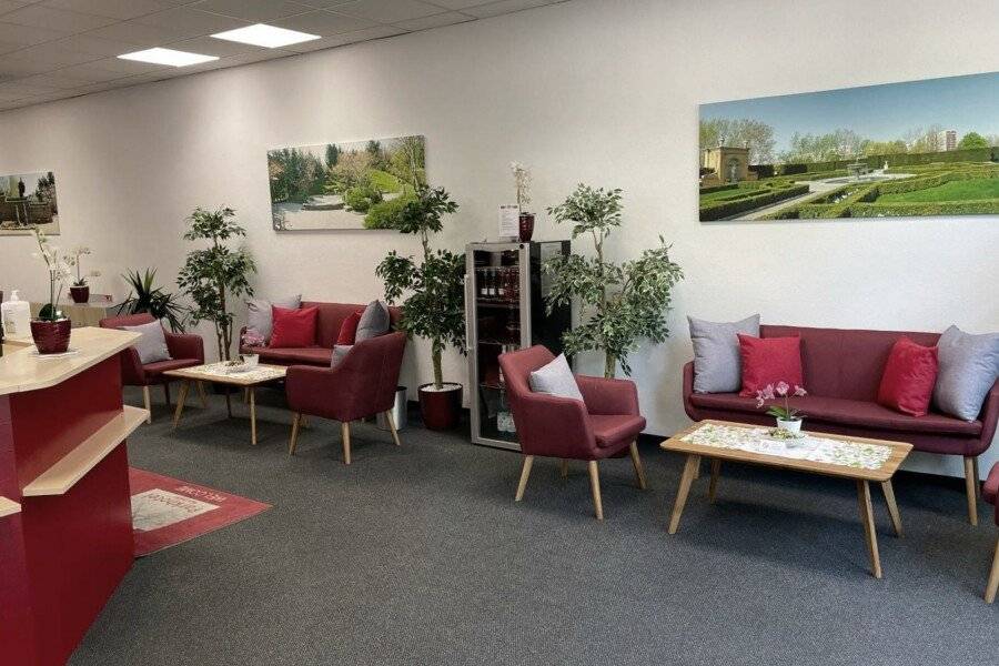 Parkhotel Marzahn lobby