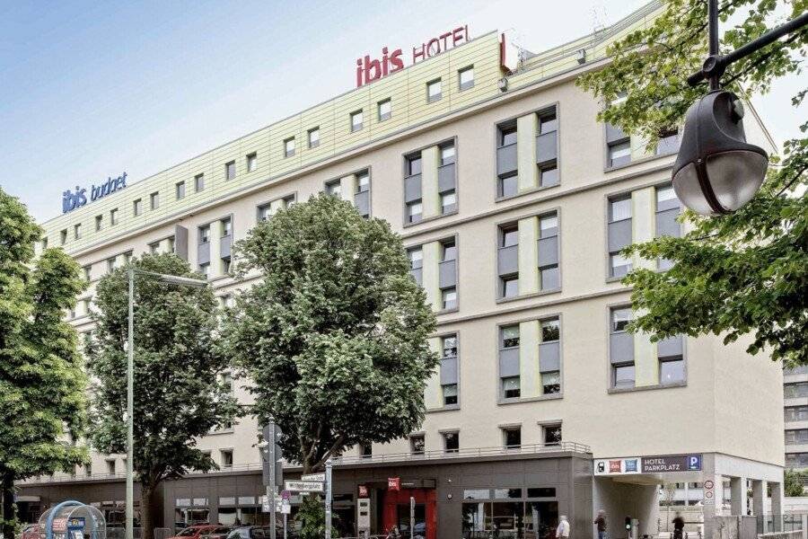 ibis Kurfuerstendamm facade,hotel facade