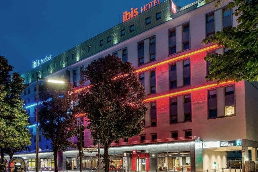 ibis Kurfuerstendamm facade