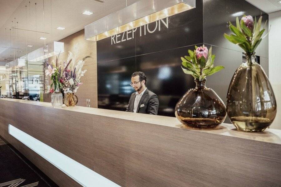 Select Hotel Style front desk, lobby, 