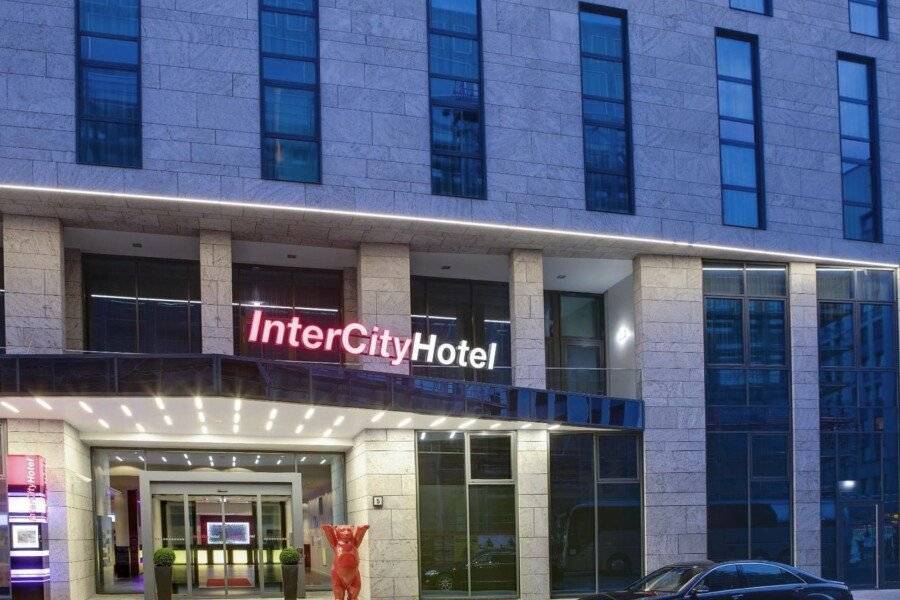 IntercityHotel Hauptbahnhof hotel facade, front desk, parking