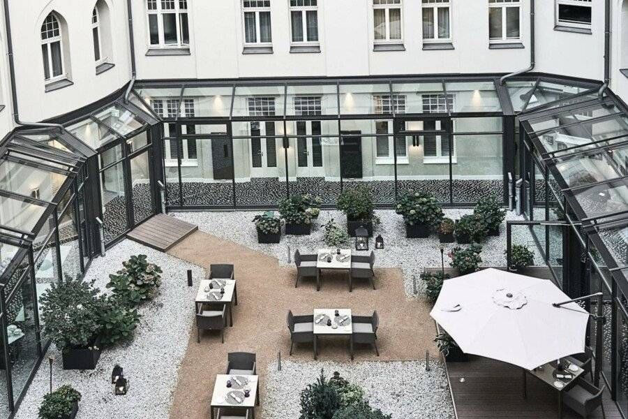 Hotel am Steinplatz, Autograph Collection garden