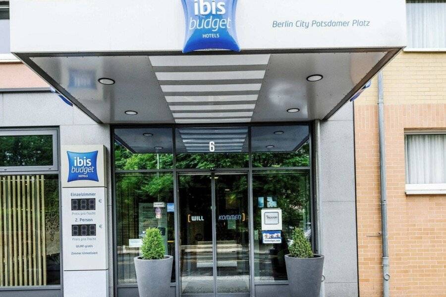 Ibis budget Potsdamer Platz facade