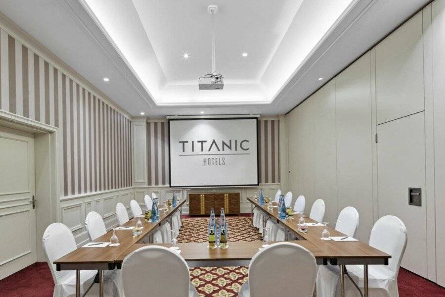 TITANIC Gendarmenmarkt conference room,meeting room