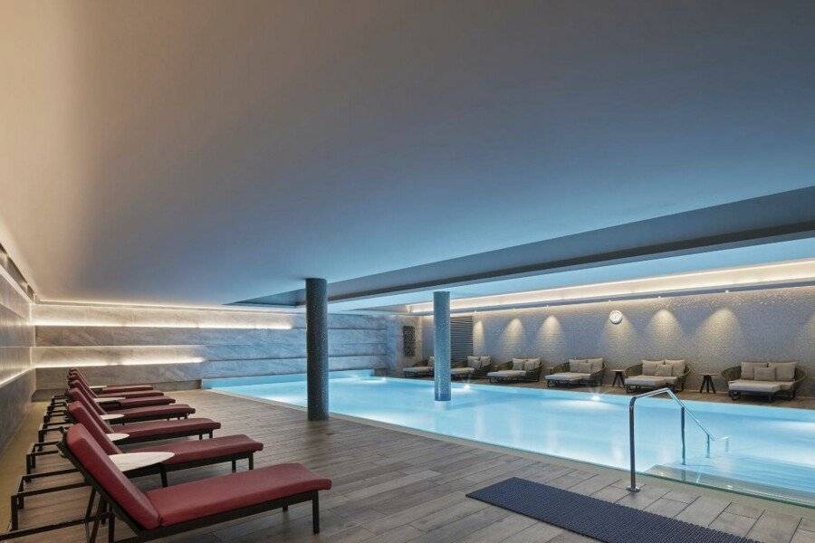 TITANIC Chaussee indoor pool,spa