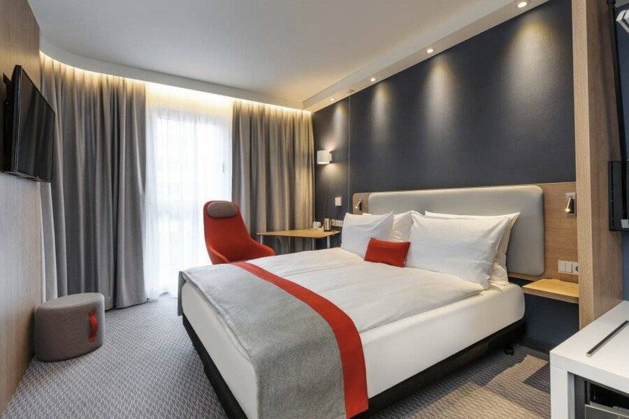 Holiday Inn Express - - Alexanderplatz by IHG hotel bedroom