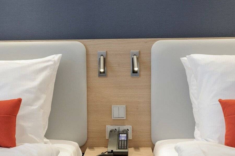 Holiday Inn Express - - Alexanderplatz by IHG hotel bedroom