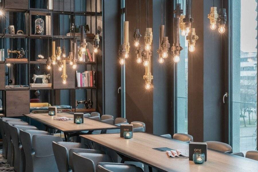 Motel One-Alexanderplatz restaurant