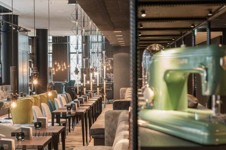 Motel One-Alexanderplatz lobby, restaurant, bar