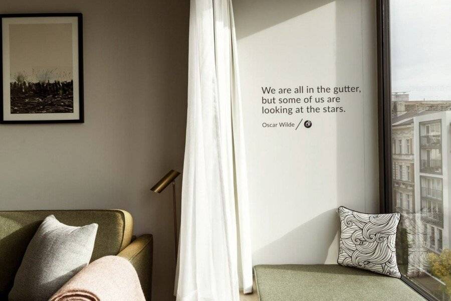 Wilde Aparthotels, Checkpoint Charlie hotel bedroom