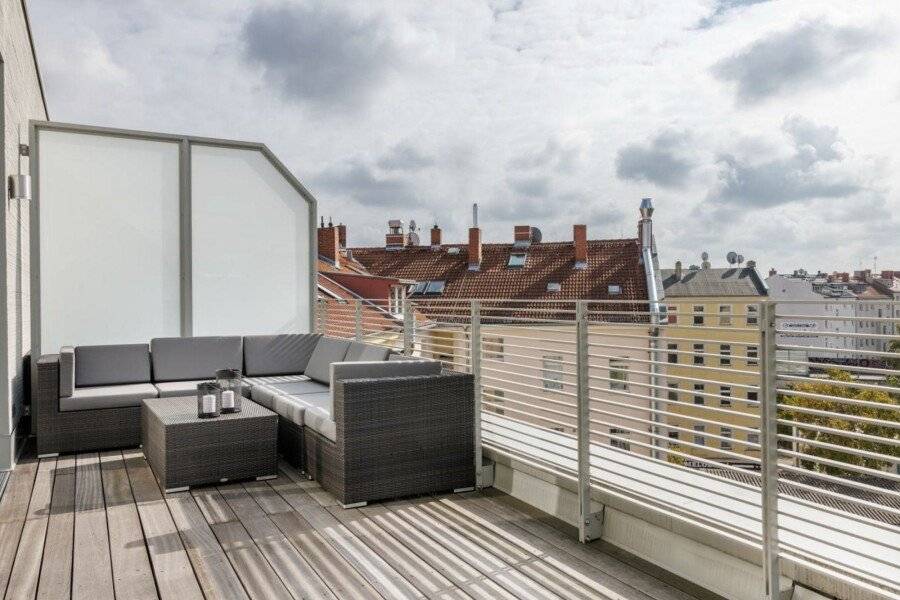 Downtown Apartments Mitte-Wedding balcony