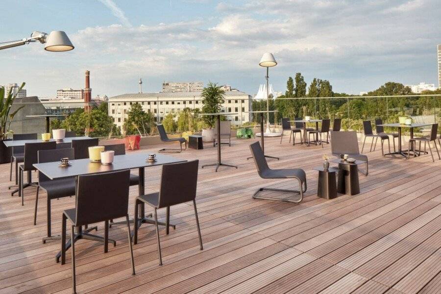 aletto Hotel Potsdamer Platz rooftop pool