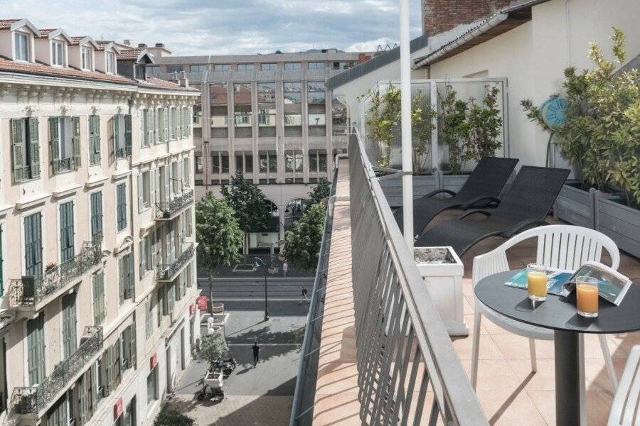 Hotel Florence balcony,ocean view