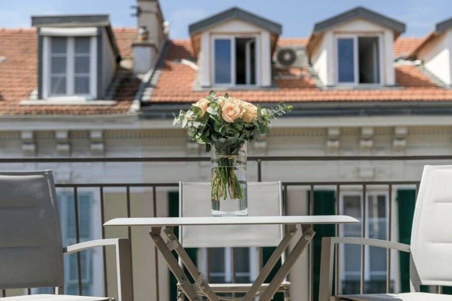 Hotel Florence balcony