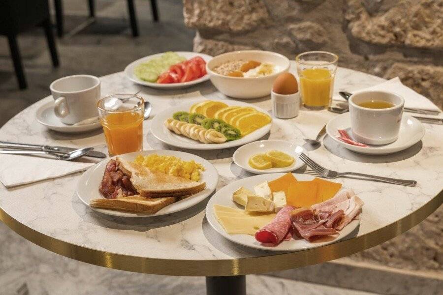 Hotel Boréal breakfast