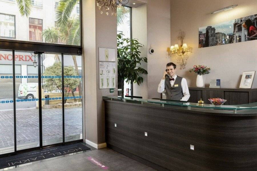 Best Western Hotel Lakmi front desk,lobby