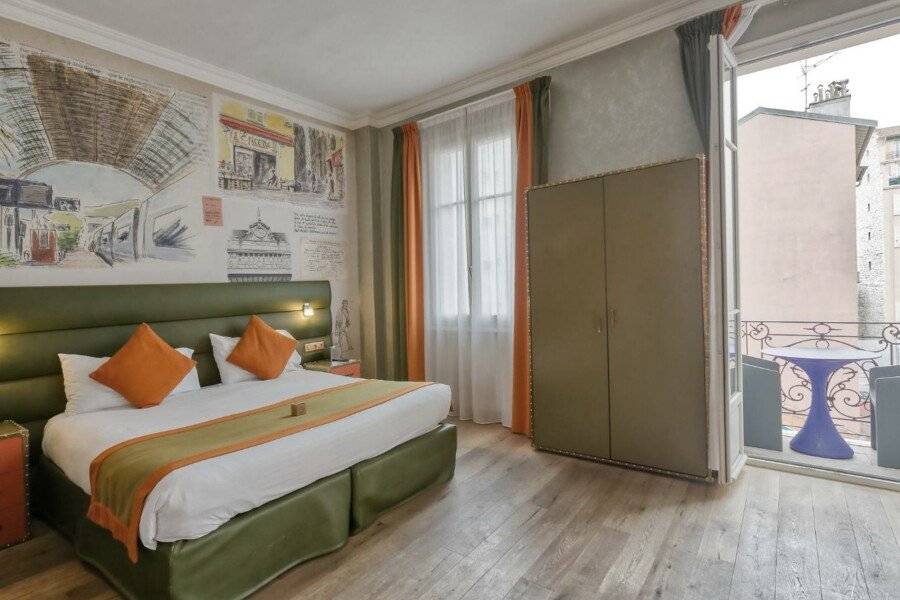 Nice Excelsior Centre ville by HappyCulture hotel bedroom,balcony