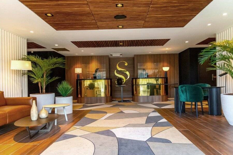 Servotel Saint-Vincent lobby