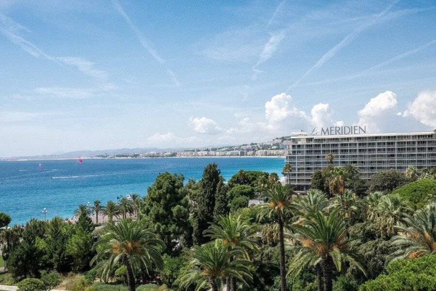 Le Meridien ocean view,hotel facade