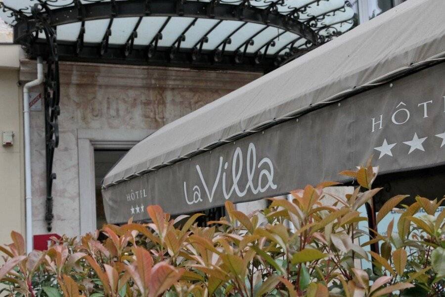 Hotel La Villa Victor Hugo facade