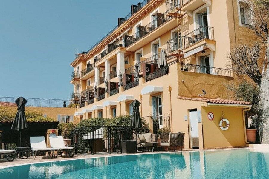 Hôtel La Pérouse Baie des Anges - Recently fully renovated facade,outdoor pool