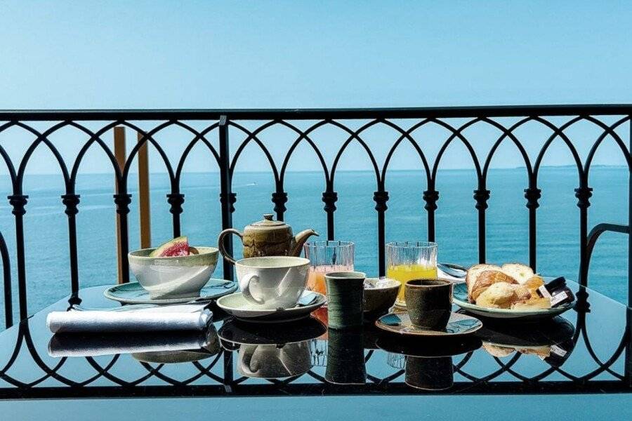 Hôtel La Pérouse Baie des Anges - Recently fully renovated ocean view,balcony,breakfast